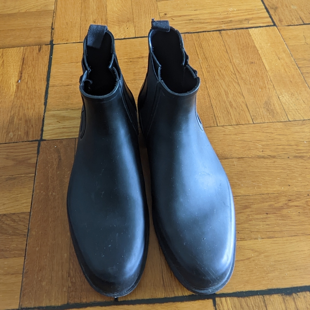 Hunter Chelsea Rain Boots